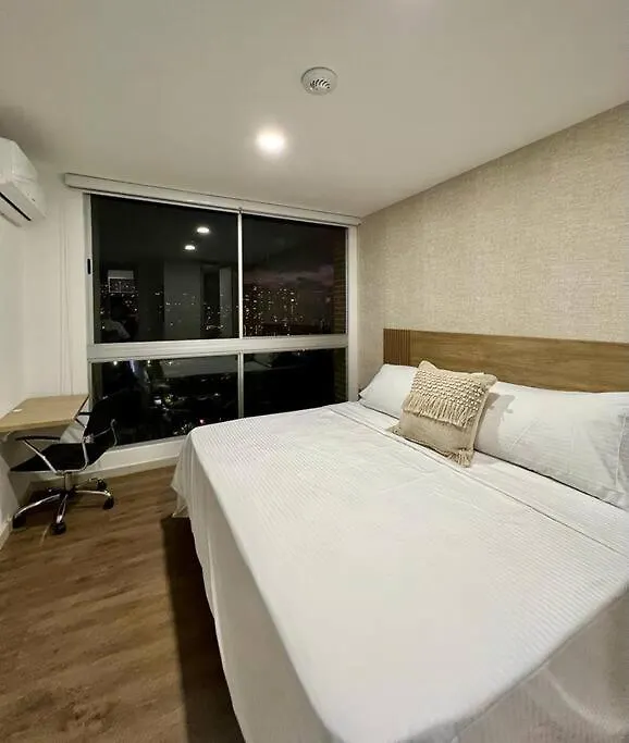 Great View Apartment In El Poblado Medellín Colombia
