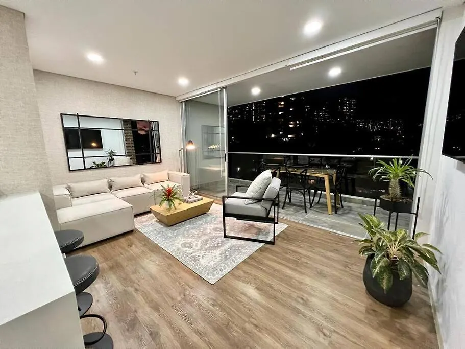 Great View Apartment In El Poblado Medellín